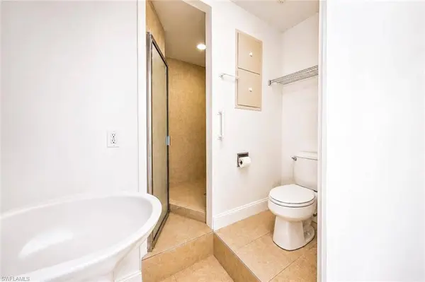 410 Bayfront PL #2308, Naples, FL 34102
