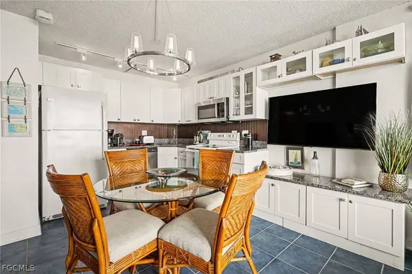 7330 Estero BLVD #202, Fort Myers Beach, FL 33931
