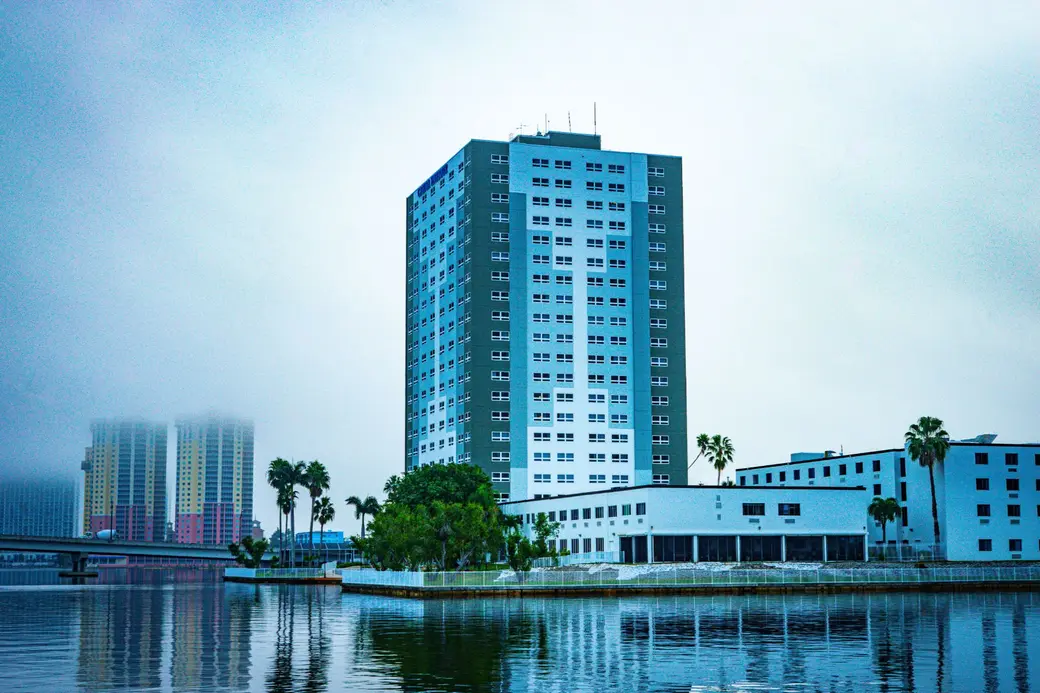 Buying a Waterfront Home in Southwest Florida: 10 Things to Understand Before You Buy