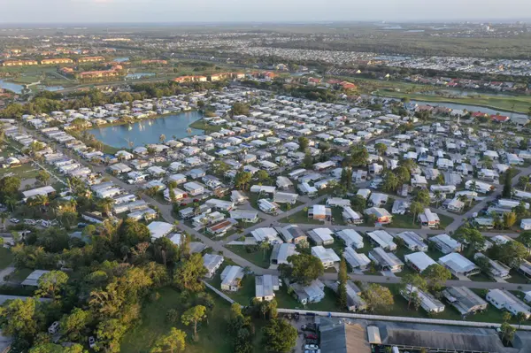 Moving to Southwest Florida? How to Choose Between Naples, Bonita Springs, Estero & Fort Myers,Ashley Novak