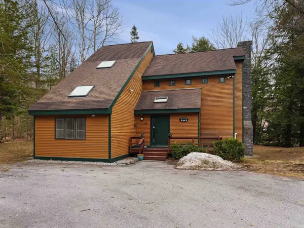 42 Roaring Brook Rd RD, Killington, VT 05751