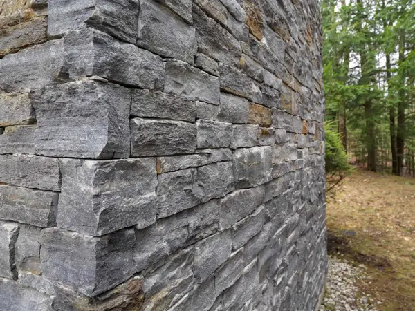 42 Roaring Brook Rd RD, Killington, VT 05751