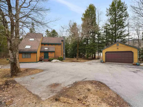 42 Roaring Brook Rd RD, Killington, VT 05751