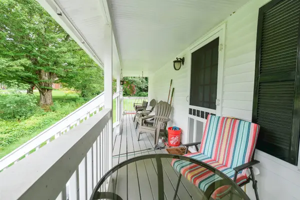 1237 Furnace RD, Pittsford, VT 05763