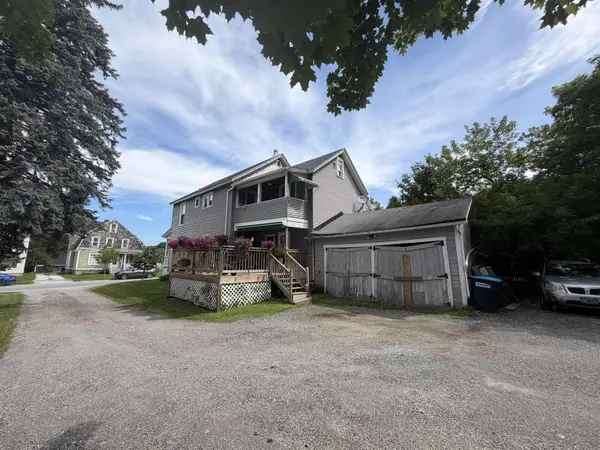 84 Crescent ST, Rutland City, VT 05701