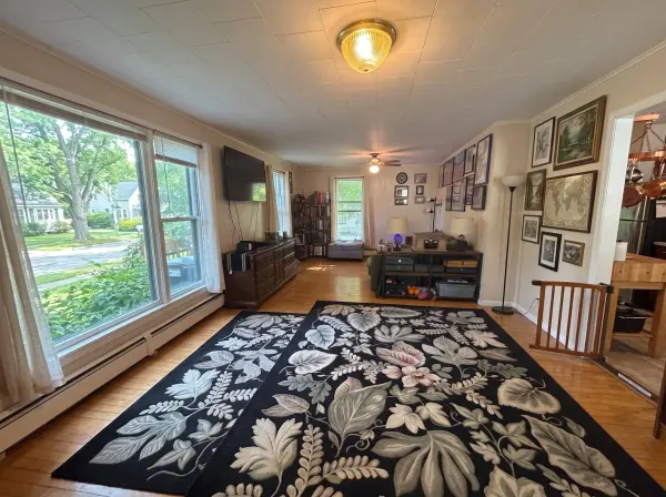 73 Crescent ST, Rutland City, VT 05701
