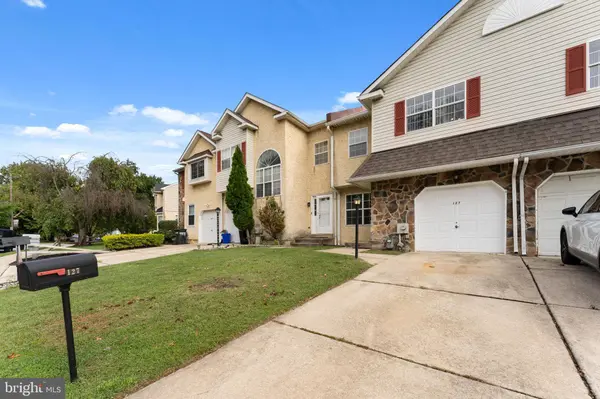 127 E WINONA AVE, Norwood, PA 19074