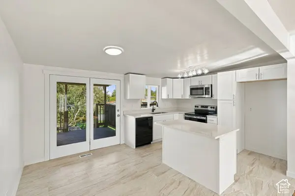 4502 W WINDCREST CIR, West Valley City, UT 84120