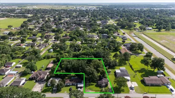 1507 N 20th ST, Nederland, TX 77627