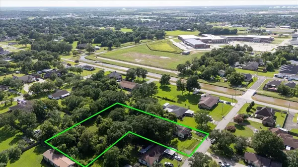 1507 N 20th ST, Nederland, TX 77627