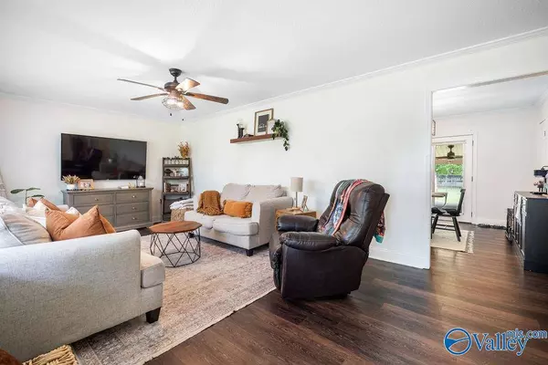 322 Woodall Lane, Scottsboro, AL 35768