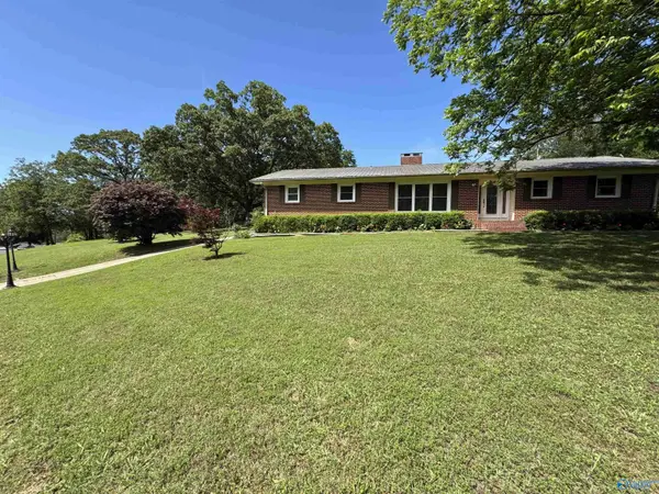 137 Winn Road, Scottsboro, AL 35769