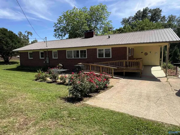 137 Winn Road, Scottsboro, AL 35769