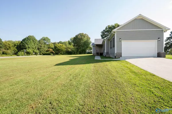 45 Lily Parker Road, Scottsboro, AL 35768