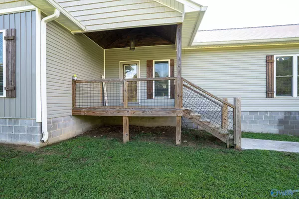 45 Lily Parker Road, Scottsboro, AL 35768