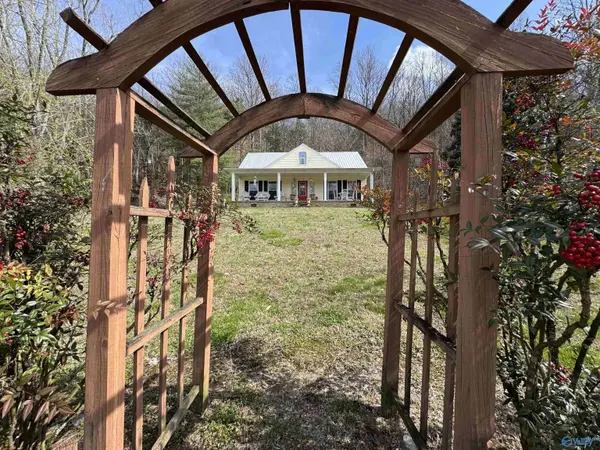 2018 County Road 140, Estillfork, AL 35745