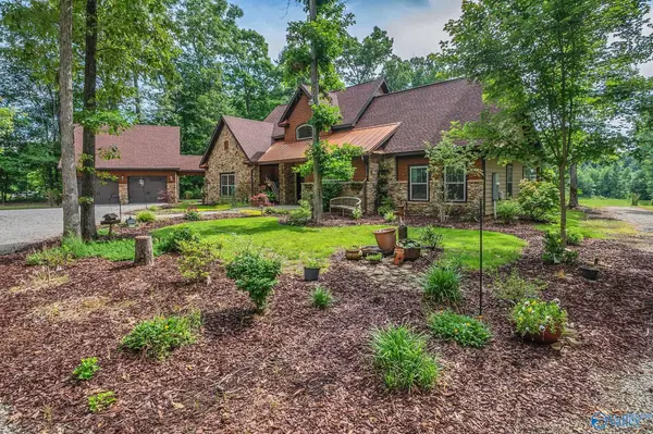 191 Luke Hicks Road, Hazel Green, AL 35750