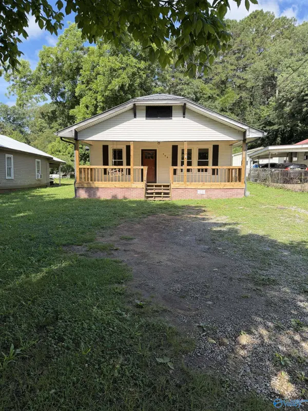 703 Tupelo Pike, Scottsboro, AL 35768
