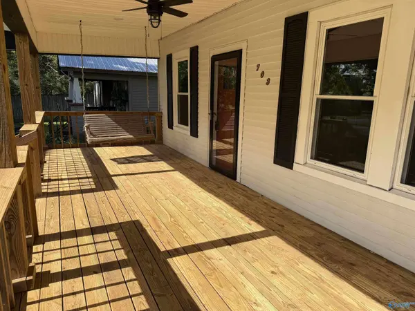 703 Tupelo Pike, Scottsboro, AL 35768