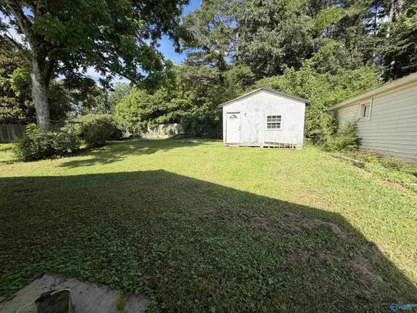 703 Tupelo Pike, Scottsboro, AL 35768