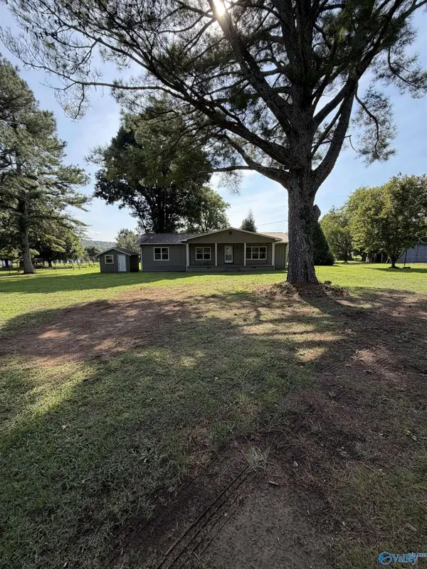 15941 Scottsboro Hwy 79, Scottsboro, AL 35768