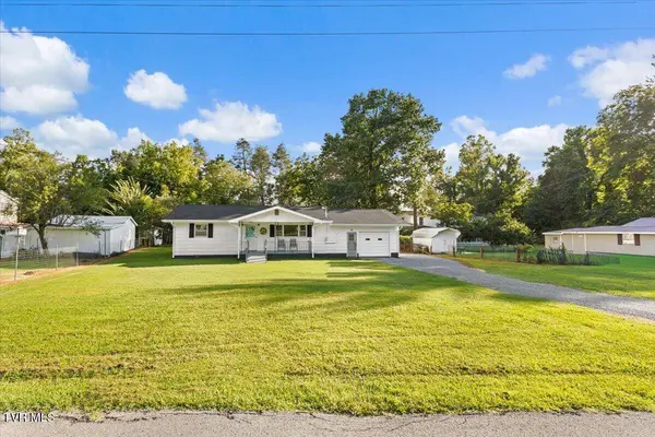 132 Swimming Pool RD, Hampton, TN 37658