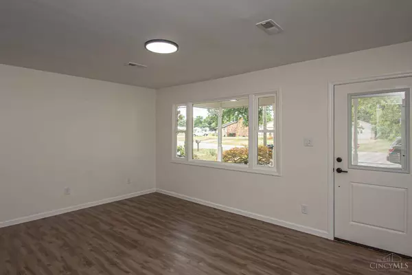 3004 Judy Dr, Middletown, OH 45044