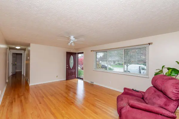 1014 Blossom Heath Rd, Lebanon, OH 45036