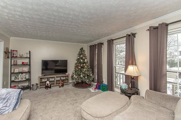 360 Wellinton Way, Springboro, OH 45066