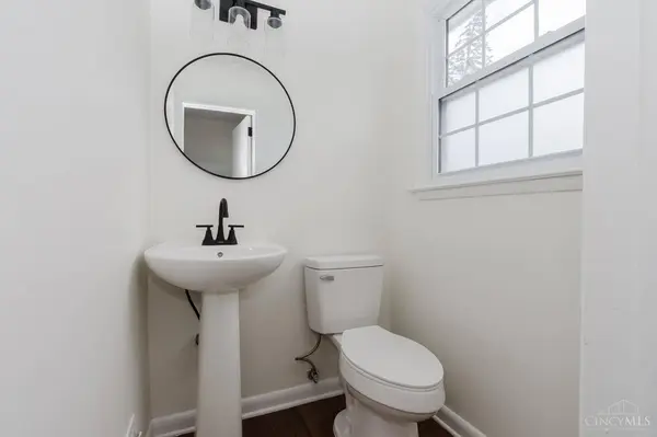 4008 Lisa Ln, Middletown, OH 45052