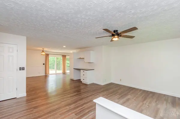 20 Timberwood Trl, Springboro, OH 45066