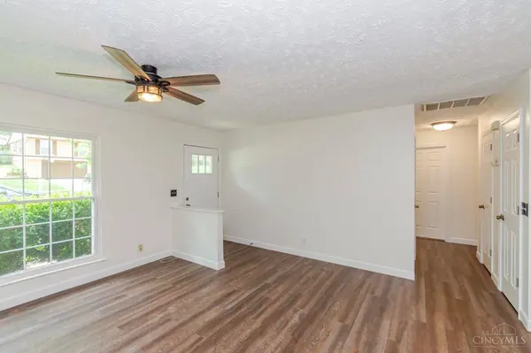 20 Timberwood Trl, Springboro, OH 45066