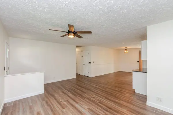 20 Timberwood Trl, Springboro, OH 45066