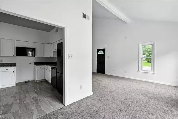 5653 Trafalgar ARCH, Portsmouth, VA 23703