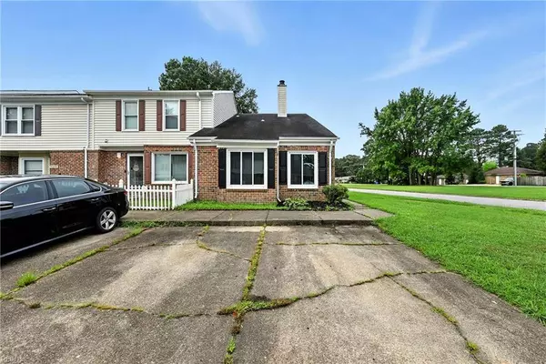 5653 Trafalgar ARCH, Portsmouth, VA 23703