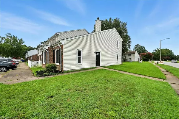 5653 Trafalgar ARCH, Portsmouth, VA 23703