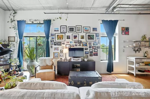 626 N Graham ST #309, Charlotte, NC 28202