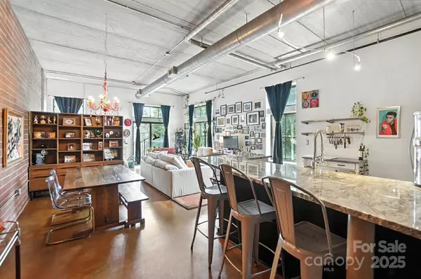 626 N Graham ST #309, Charlotte, NC 28202