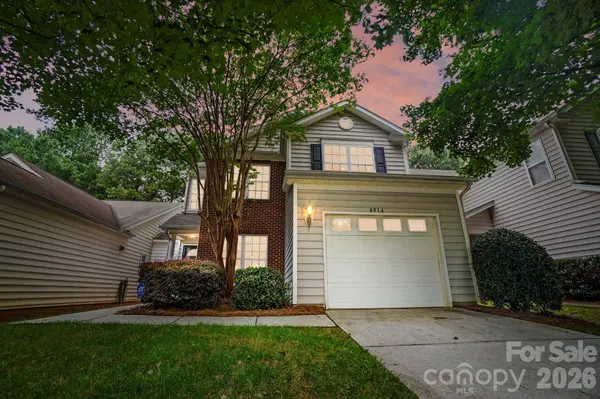 4914 Sunset Ridge CT, Charlotte, NC 28269