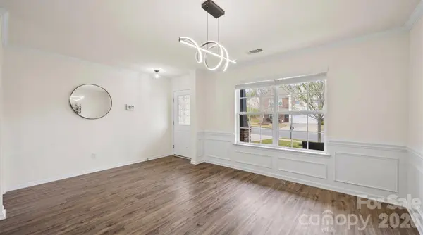 4715 Mcclure RD, Charlotte, NC 28216