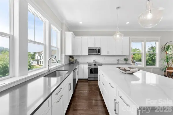 543 Greystone RD, Charlotte, NC 28209