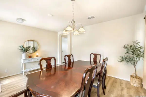 9003 Arabian King, Converse, TX 78109