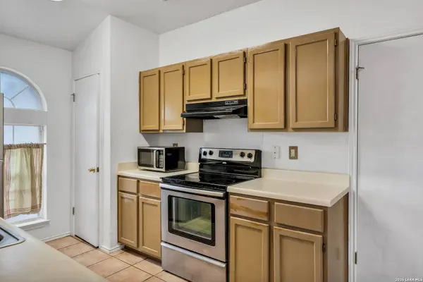 9306 GILLCROSS WAY, San Antonio, TX 78250