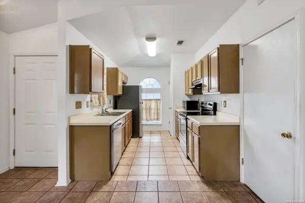 9306 GILLCROSS WAY, San Antonio, TX 78250