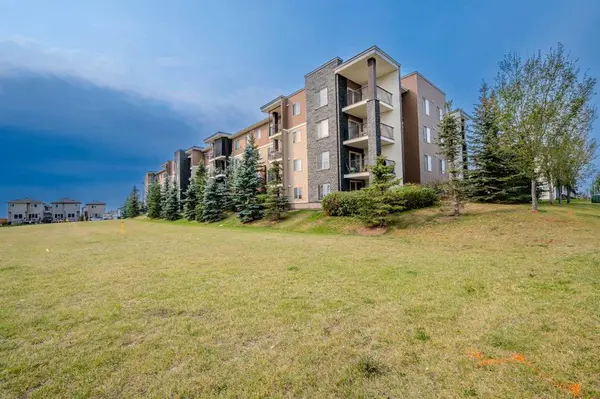 355 Taralake Way NE #309, Calgary, AB T3J 0M1
