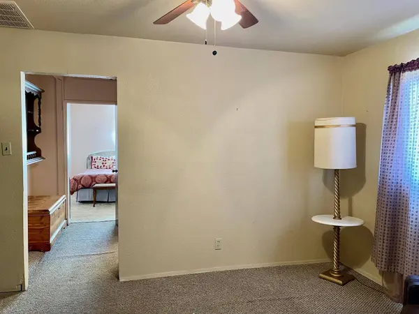 12840 10th Avenue, Hanford, CA 93230