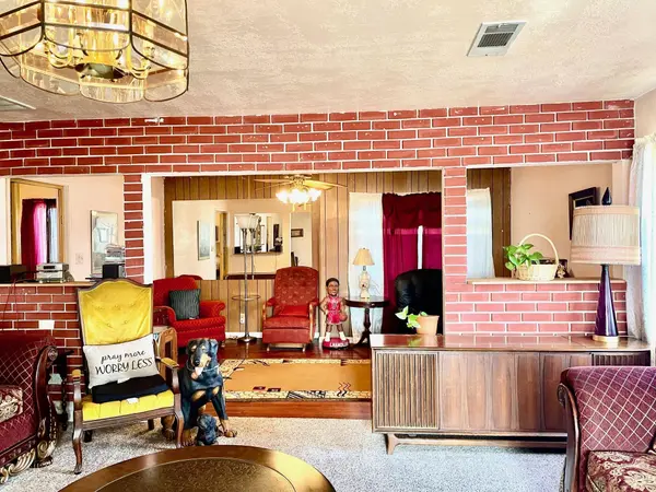 12840 10th Avenue, Hanford, CA 93230