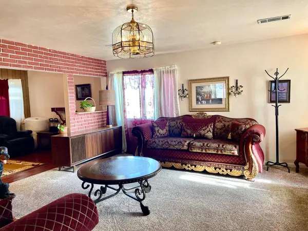 12840 10th Avenue, Hanford, CA 93230