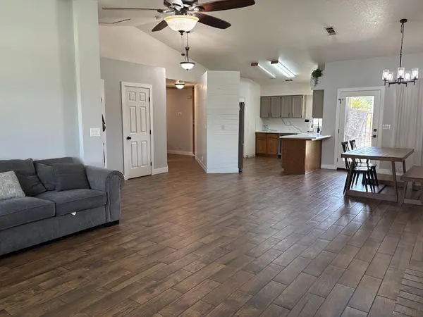 169 Devon DR, Lemoore, CA 93245