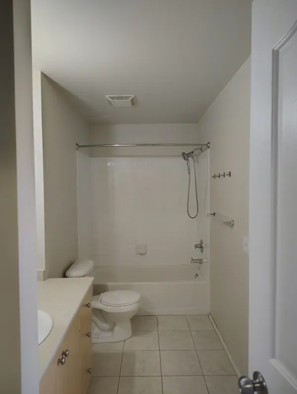 1053 10th Street SW Calgary #1612